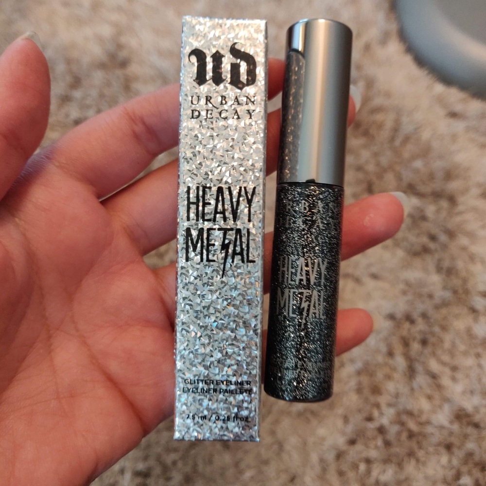 URBAN DECAY LIQUID GLITTER EYELINER